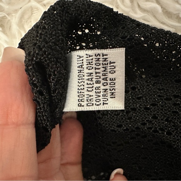 St. John Black Sleeveless Knit Shell Top | Metallic Sparkle | Size 6 - Picture 10 of 14